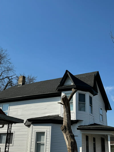 Avoid Roofing Scams: A Homeowner's Guide to Picking the Right Pro