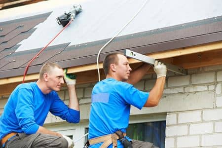 Roof Replacement vs. Roof Repairs: When Should You Choose Replacement?